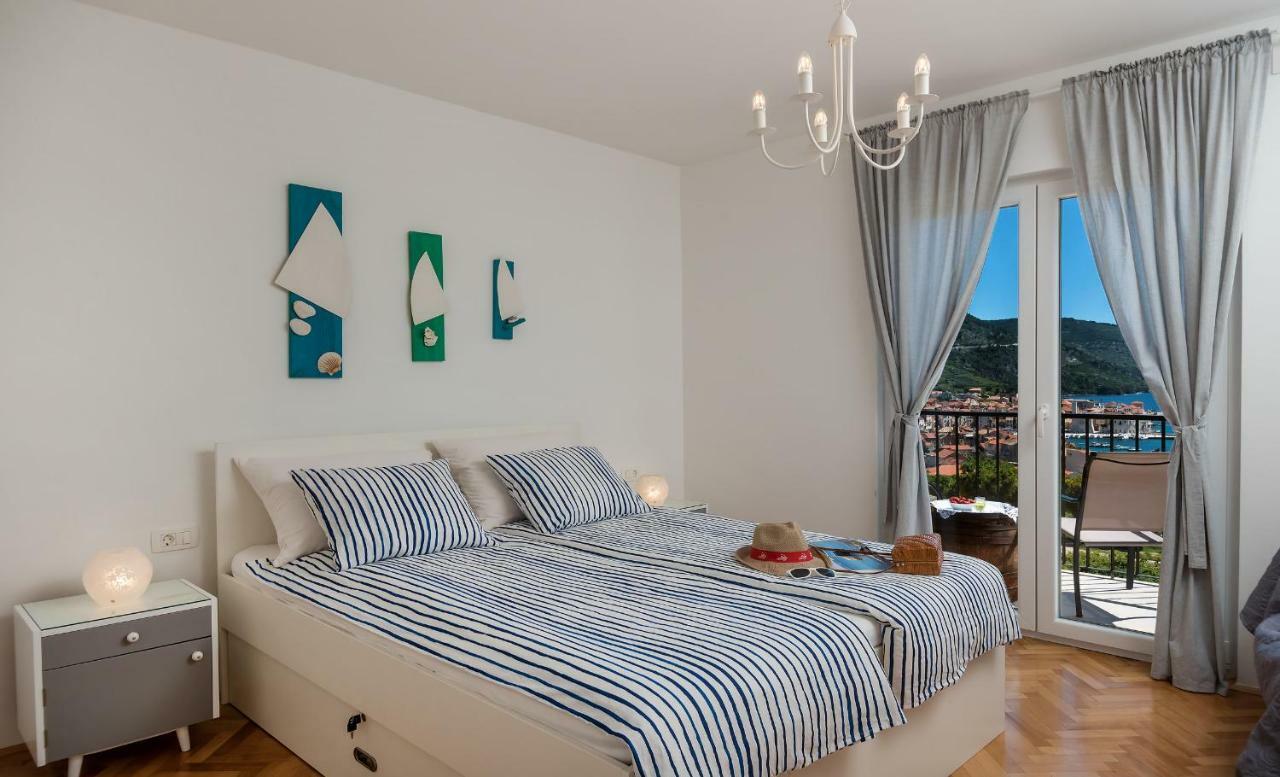 Casa Katalina Apartment Komiza Luaran gambar